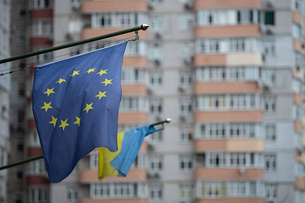 ЕС готовит для Украины «частичное членство» еще до официального вступления — Bloomberg