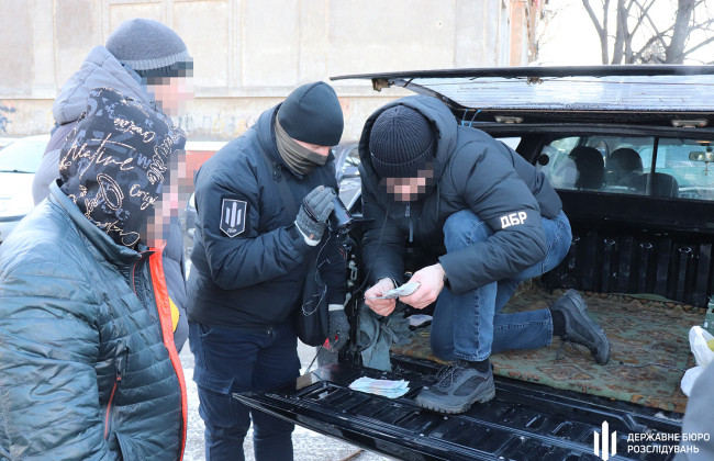 Продавал «разрешения» на незаконную порубку леса: ГБР разоблачило чиновника Краматорского лесничества