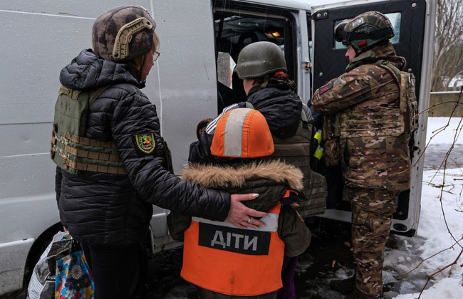 Евакуація дітей без згоди батьків: чому ухвалений законопроєкт може створити прогалини у законодавстві