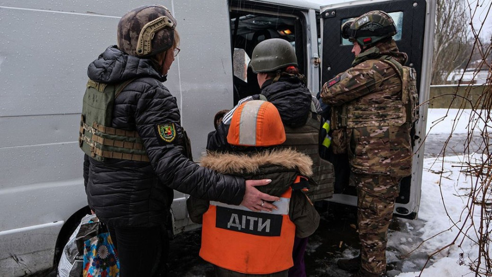 Евакуація дітей без згоди батьків: чому ухвалений законопроєкт може створити прогалини у законодавстві