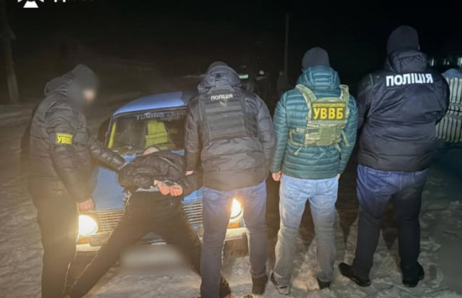 6000 долларов за «пакет услуг»: в Одесской области переправщика поймали прямо во время «рейса»