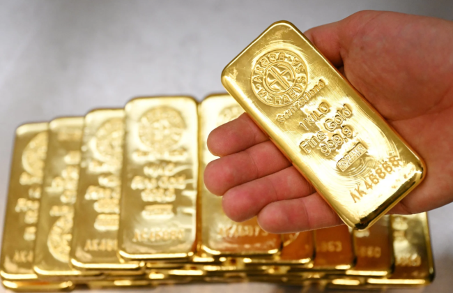 В Италии мужчина случайно выбросил 20 золотых слитков стоимостью 120 тысяч евро