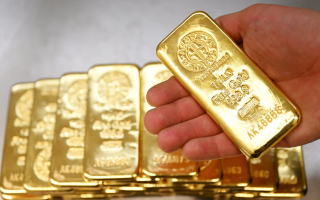 В Италии мужчина случайно выбросил 20 золотых слитков стоимостью 120 тысяч евро