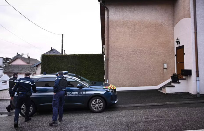 Во Франции мать хранила тела двух новорожденных в морозильной камере