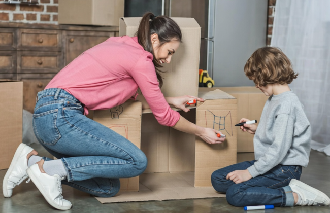 Змінив замки після розлучення: суд у Кривому Розі зобов’язав власника квартири вселити колишню дружину та малолітнього сина