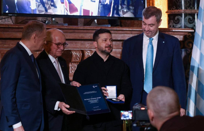 Владимир Зеленский получил премию имени Эвальда фон Клейста, присужденную украинцам