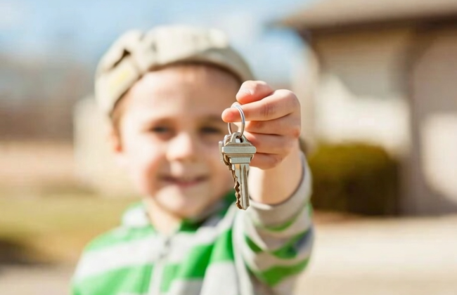 Чи можна не платити аліменти, якщо передати дитині нерухомість: який варіант дозволяє закон