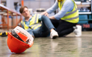 Безопасность труда во время отключений света — обязательные шаги для работодателя