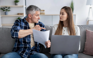 После развода остался кредит: при каких условиях долг делится между супругами