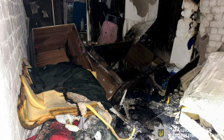 У Рівному чоловік облив 74-річного батька бензином та підпалив: той згорів заживо