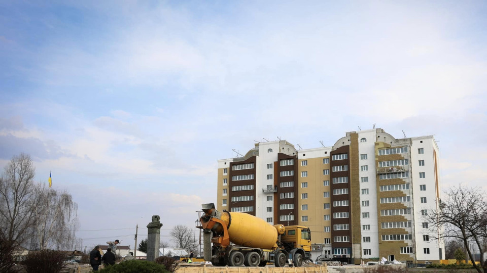 В Бородянке капитально отремонтировали еще 387 квартир в рамках восстановления
