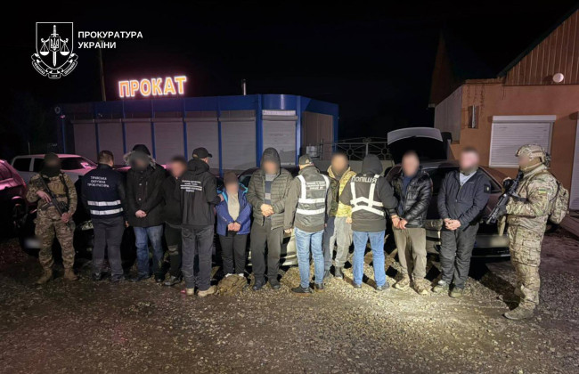 Незаконная переправка людей в Румынию – в Закарпатье задержали лесничего и его семью