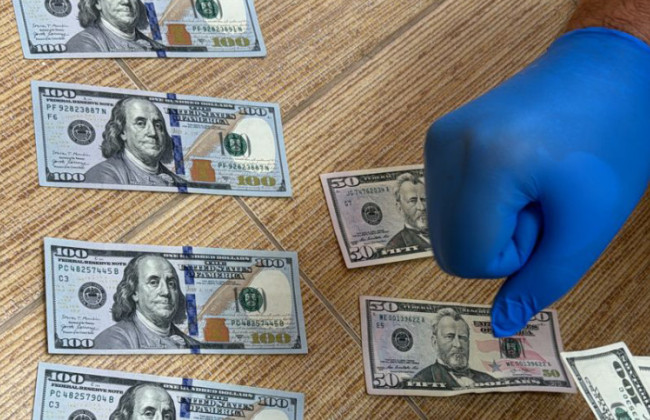 На Одещині відправили за ґрати правоохоронця, який вимагав гроші з обох сторін у справі про ДТП