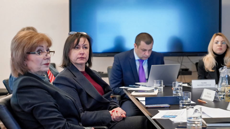 В Украине переоборудовают в жилье для ВПЛ здания, которые давно не используются