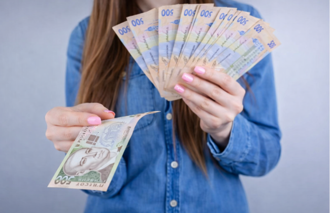 Підвищення зарплати педагогів та соцпрацівників потребує додаткових 20 млрд грн