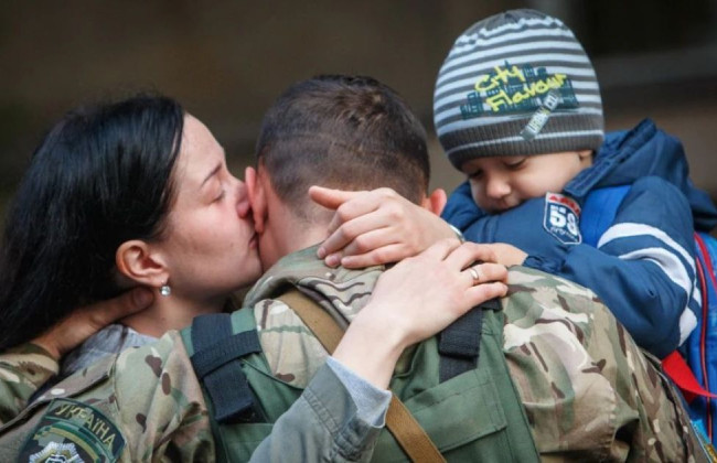 В Раде уточняют условия отпусков по семейным обстоятельствам для военнослужащих