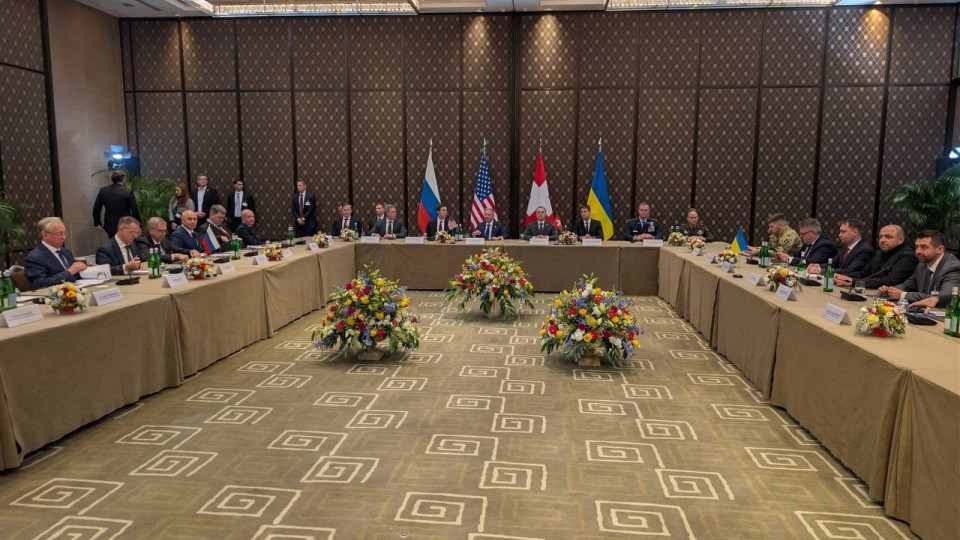 В Женеве стартовали переговоры Украины, РФ и США: Рустем Умеров показал первые фото встречи