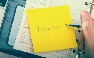 Щорічна основна відпустка новоприйнятого працівника: порядок і строки надання