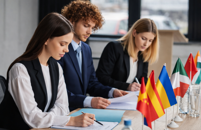 Множественное гражданство и госслужба: почему Комитет государственной власти заблокировал правительственный законопроект