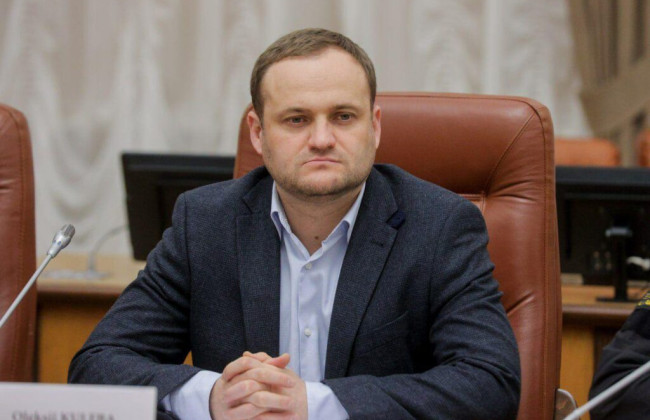 Уряд доручив Олексію Кулебі забезпечити готовність до ремонту стратегічних автошляхів