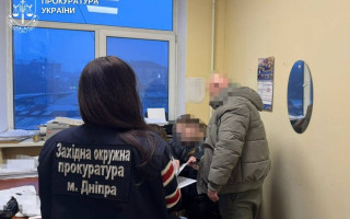 У Дніпрі лікарі мали виправити перелом дитині, а оперували іншу руку