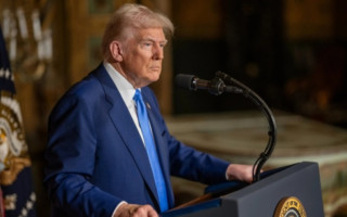 Дональд Трамп продовжив на рік санкції проти РФ