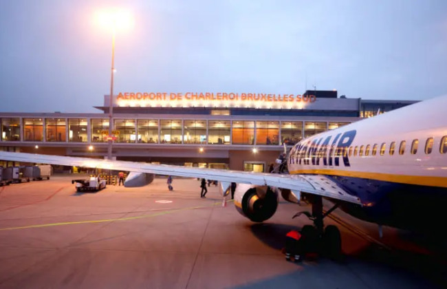 Крупнейший аэропорт Бельгии предупредил о массовых отменах рейсов 12 марта