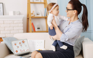 ФОП у декреті: коли можна не сплачувати ЄСВ і за яких умов