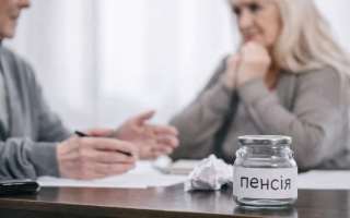 Не хватает нескольких месяцев стажа для пенсии в 60 лет: назначат ли выплаты только в 63