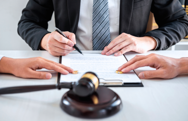 Суд сможет предоставлять до шести месяцев для примирения супругов: как изменится процесс расторжения брака