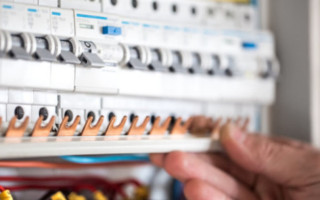 25 лютого у більшості регіонів застосовуватимуть графіки відключень світла — Укренерго