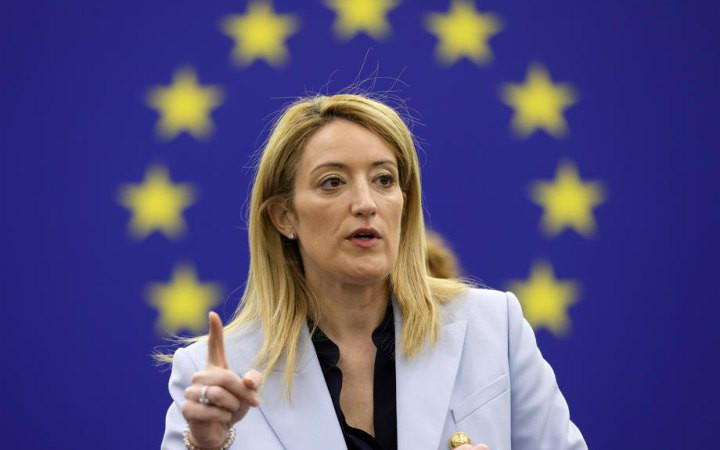 Президентка Європарламенту Роберта Мецола підписала кредит для України на 90 млрд євро
