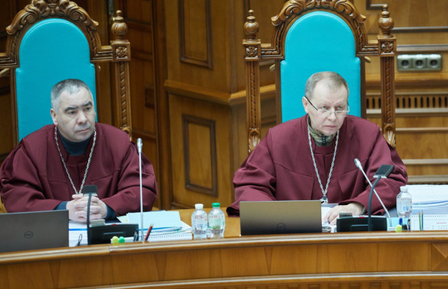 КСУ перевірить на конституційність законодавчий припис щодо розміру разової грошової виплати особам з інвалідністю внаслідок війни