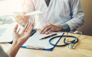 Какие документы подтверждают факт невозможности выполнения работником работы по состоянию здоровья — разъяснение