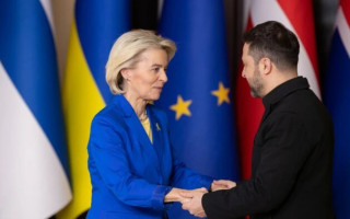 Зеленський обговорив з фон дер Ляєн стратегію посилення стійкості України