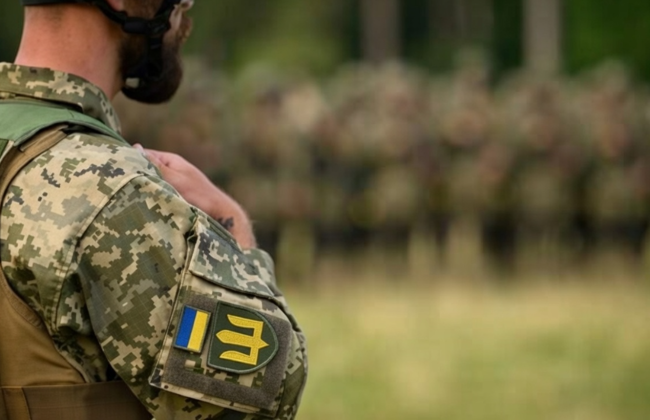 Должностное лицо учебного центра ВСУ, которое за $2 тысячи помогало военного бежать за границу, предстанет перед судом