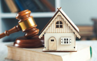 Спадщину продали незаконно: Рівненський апеляційний суд став на бік власниці будинку