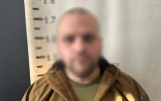 5500 доларів за «службу в тилу»: у Києві викрили шахрая, яким виявився військовий у СЗЧ