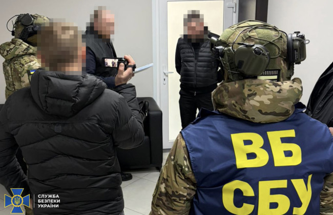 Руслан Кравченко розкрив деталі справи щодо корупції на укриттях для літаків: оголошено підозри посадовцям Повітряних сил та СБУ