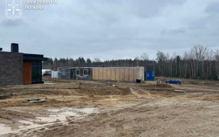 Будут судить предпринимателя, который присвоил 500 тысяч благотворительных средств на строительство модульных домов в Мощуне