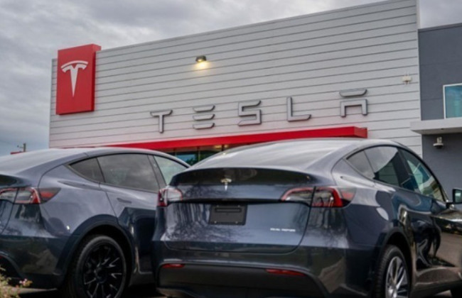 Tesla подала в суд на Департамент транспортных средств из-за обвинений в недобросовестной рекламе Autopilot