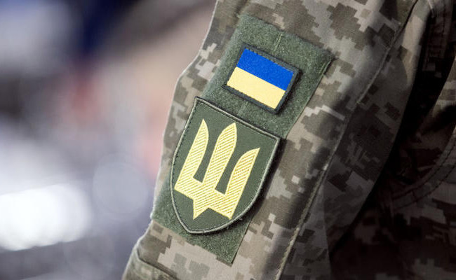 Во Львове мужчина распылил перцовый баллончик в сторону военного ТЦК и полицейских – видео