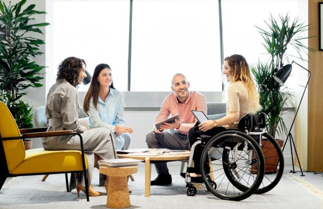 Кабмін визначив, хто з бізнесу платитиме внесок на підтримку працевлаштування осіб з інвалідністю