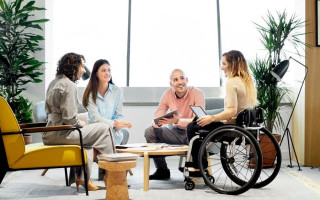 Кабмін визначив, хто з бізнесу платитиме внесок на підтримку працевлаштування осіб з інвалідністю