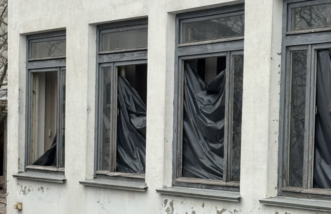 В Ізмаїлі на Одещині ворожий обстріл пошкодив будівлю податкової, фото