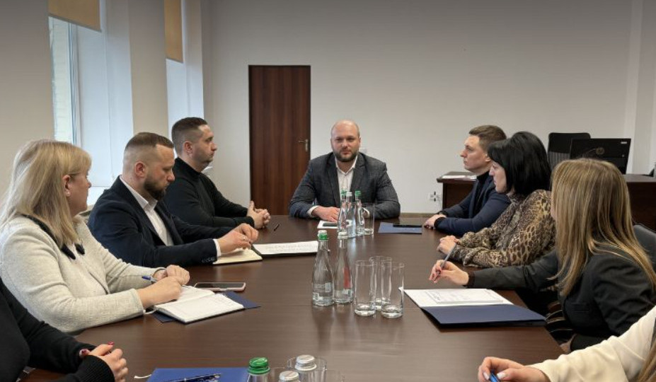 Олександр Цивінський представив нового очільника управління БЕБ у Києві — Романа Лисаковського