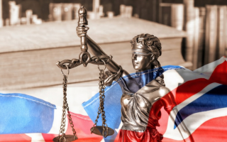 Британского судью привлекли к дисциплинарной ответственности за крик на сотрудника суда