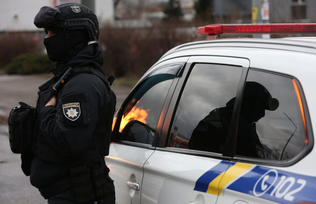 У Києві поліцейські зі стріляниною переслідували автомобіль-втікач