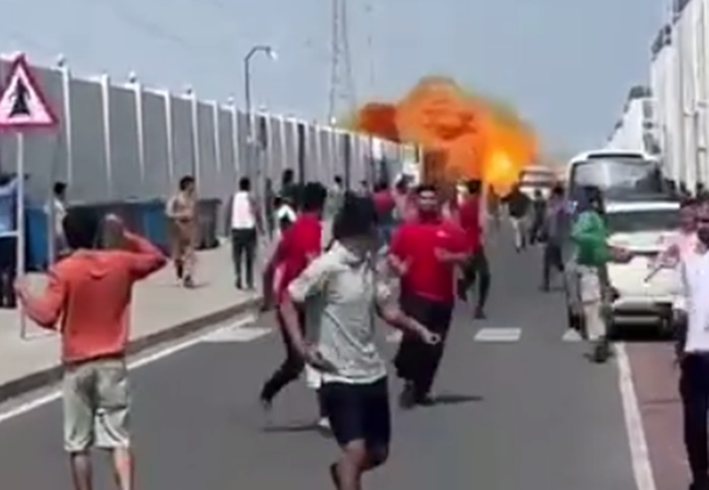 В Катаре сбитая иранская ракета упала на толпу людей, видео