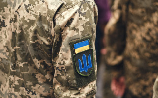 Зачисление военнослужащих в распоряжение при расформировании воинской части или сокращении штатных должностей — постановление КАС ВС